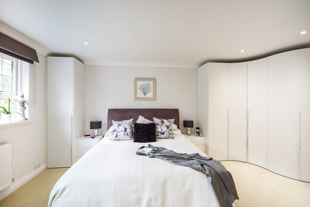 Mr & Mrs G, Bedroom, Woking Raycross Interiors Modern style bedroom Wood Wood effect