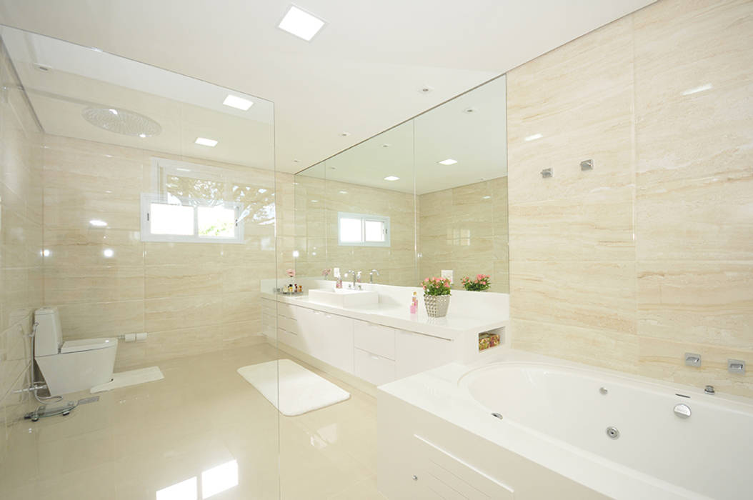 Casa Represa, Belisa Corral - Arquitetura & Interiores Belisa Corral - Arquitetura & Interiores Minimalist style bathroom