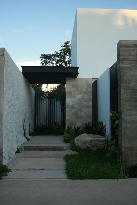 Casa RP, TNGNT arquitectos TNGNT arquitectos Casas modernas