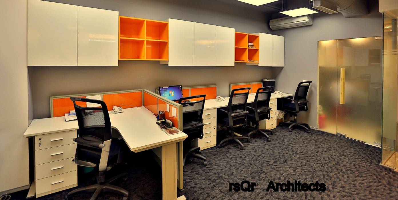 Lares & Penates Office Fitout Gurgaon by RsQr Architects, rsQr Architects rsQr Architects Commercial spaces Offices & stores