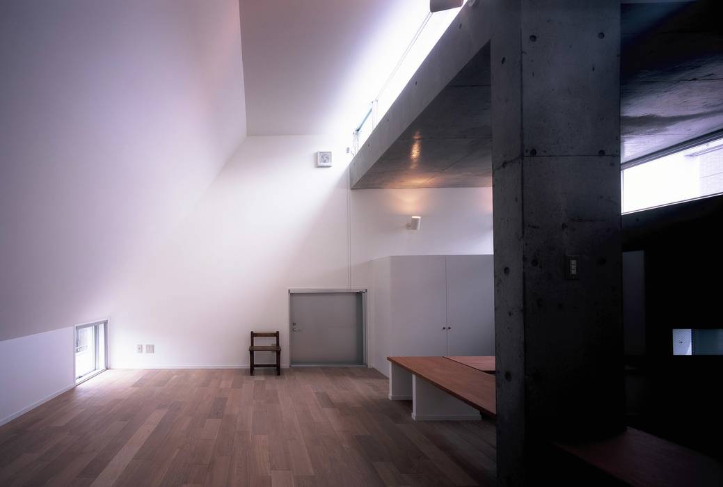 板の家, スズケン一級建築士事務所/Suzuken Architectural Design Office スズケン一級建築士事務所/Suzuken Architectural Design Office ミニマルデザインの リビング