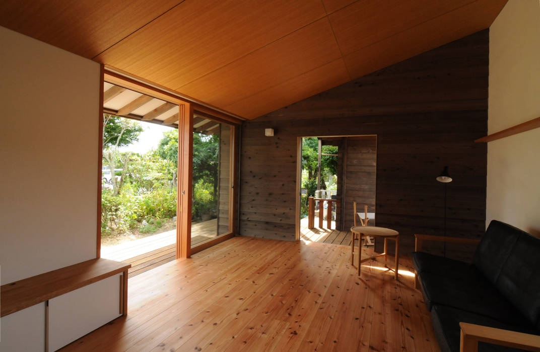 湖西の平屋, 加藤武志建築設計室 加藤武志建築設計室 Living room Wood Wood effect