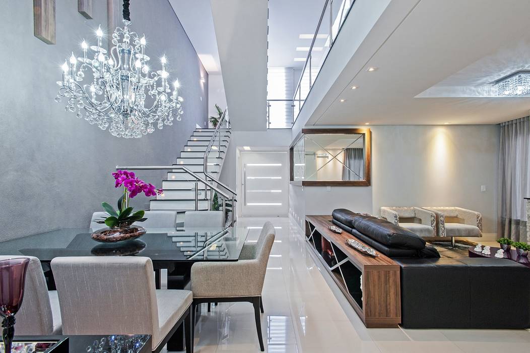 Patrícia Azoni Arquitetura + Arte & Design Modern dining room Grey