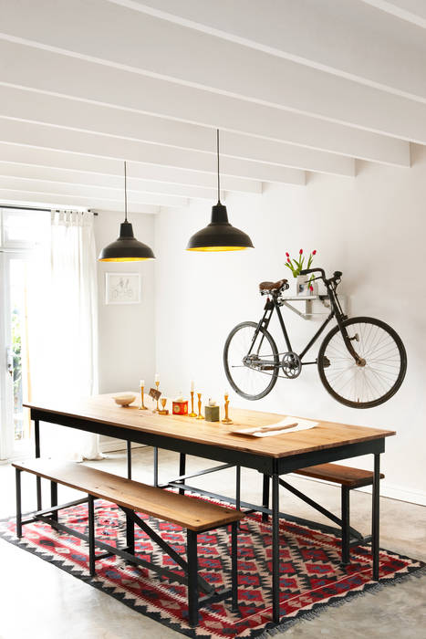 Bike Shelve , Highlightmyday Highlightmyday Modern living room Metal Shelves