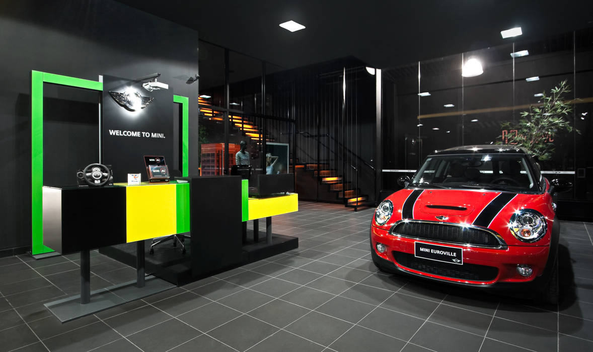 Projeto Comercial | Mini, Dubal Arquitetura e Design Dubal Arquitetura e Design 商业空间 汽車交易商