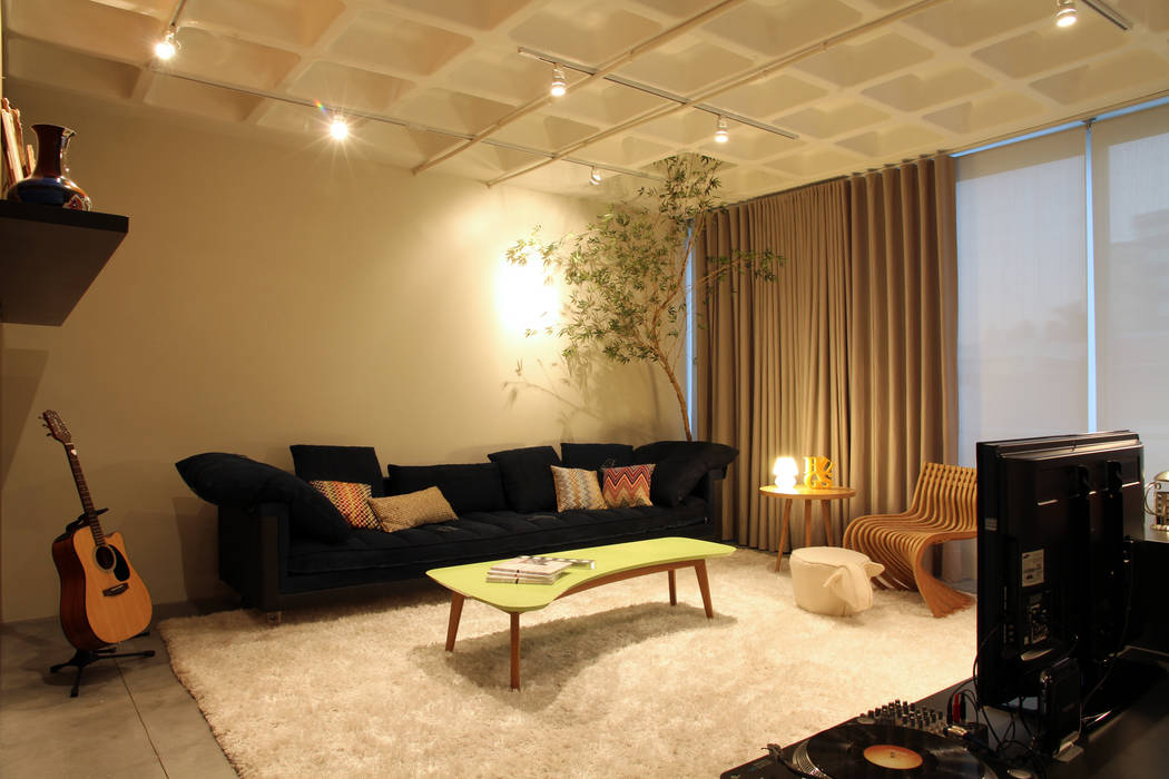 Loft Petrópolis - Porto Alegre - RS Mundstock Arquitetura Salas de estar modernas