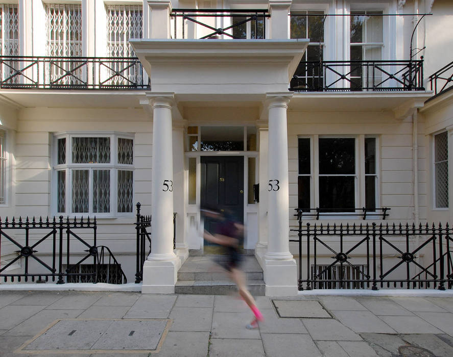 Ennismore Gardens, Knightsbridge ÜberRaum Architects Modern Houses