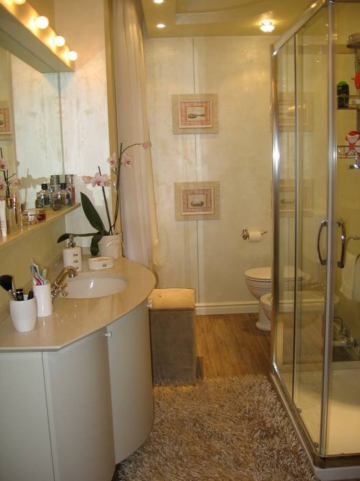 Ristrutturazione di un bagno, Mobili Donda Mobili Donda Ванная комната в эклектичном стиле Унитазы