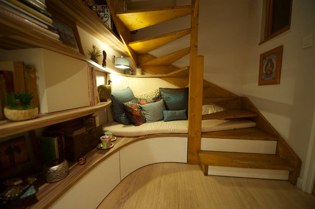 Blue Interior Design Moderne gangen, hallen & trappenhuizen Hout Beige