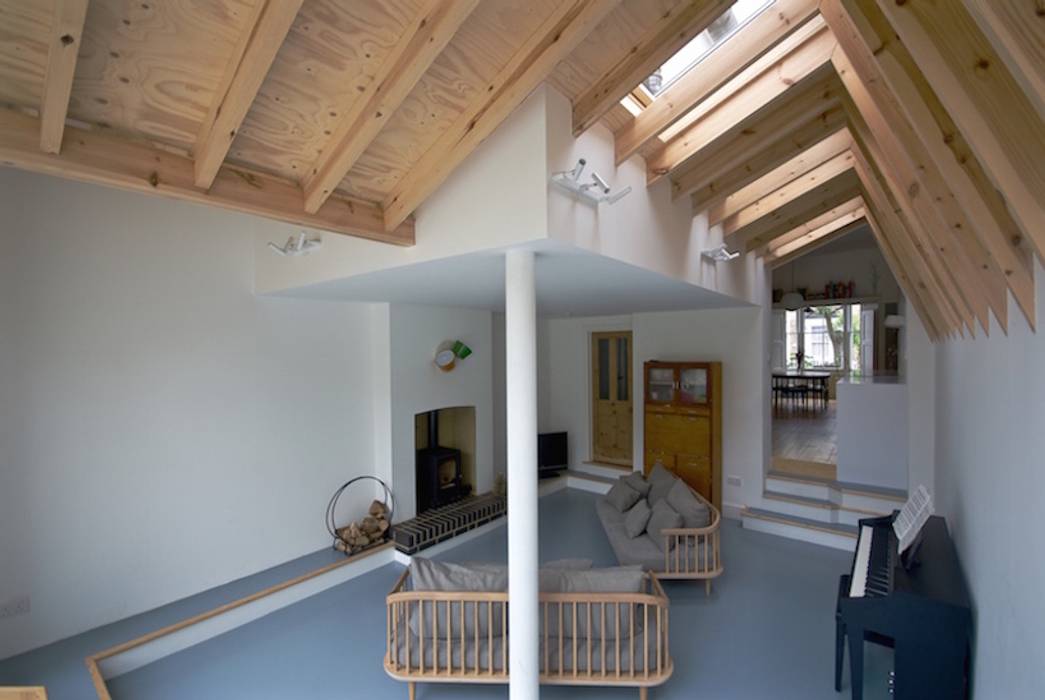 The Floor Has Been Reduced To Increase The Room Floor To
