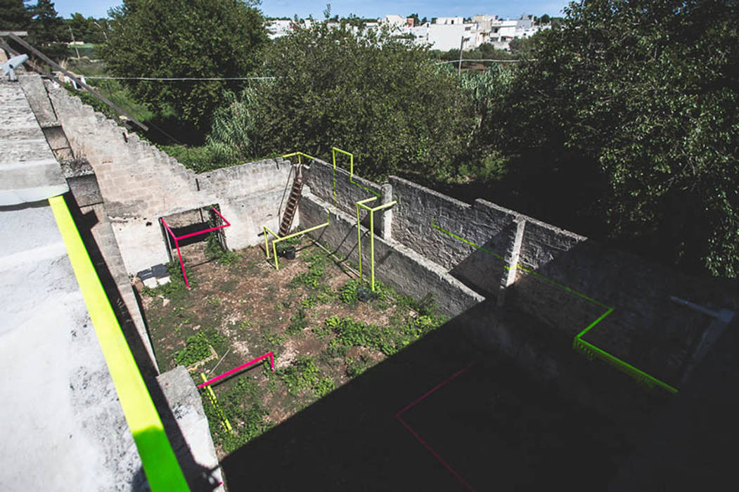 Serious House Jardins ecléticos por FAHR 021.3 Eclético