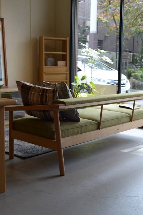 BASSO SOFA NATURE FURNISH オリジナルデザインの リビング 木 木目調 ソファー＆アームチェア