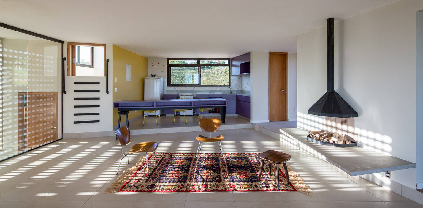 ​Casa Popsonics - Lab 606 Arquitetos homify Salas de estar modernas