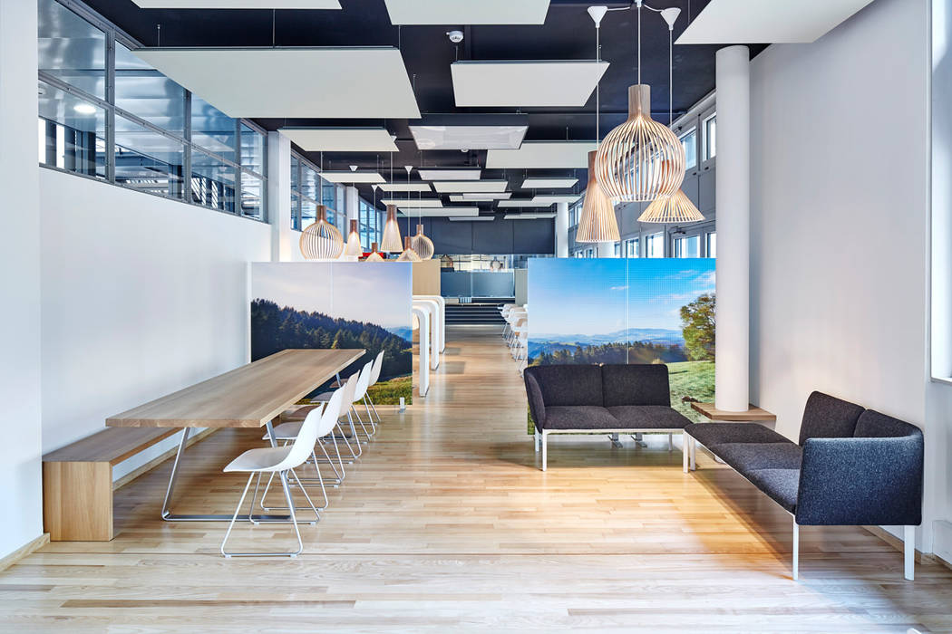 Cafeteria - Fraunhofer ISE, Freiburg, DOMANI INTERIOR. Möbel. Art. aus Freiburg DOMANI INTERIOR. Möbel. Art. aus Freiburg Commercial spaces Wood Wood effect Gastronomy