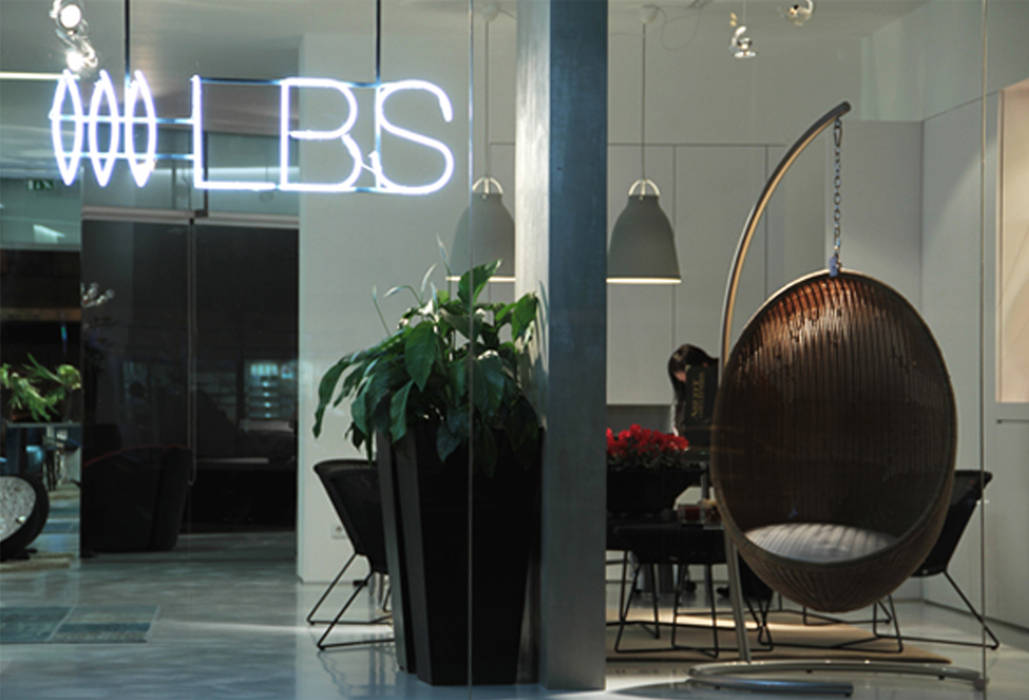 Loja LBS Lifestyle, Póvoa de Varzim, Vítor Leal Barros Architecture Vítor Leal Barros Architecture Espaços comerciais Lojas e espaços comerciais