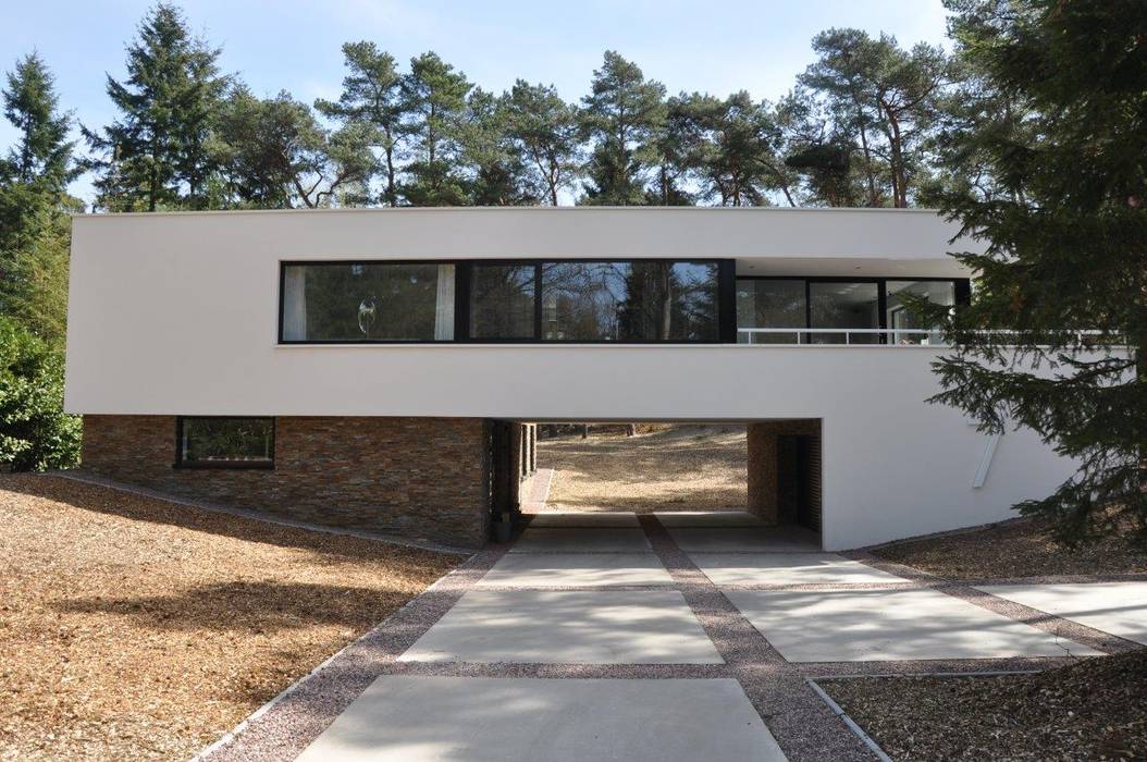 Villa in Ommen, ir. G. van der Veen Architect BNA ir. G. van der Veen Architect BNA Casas de estilo moderno
