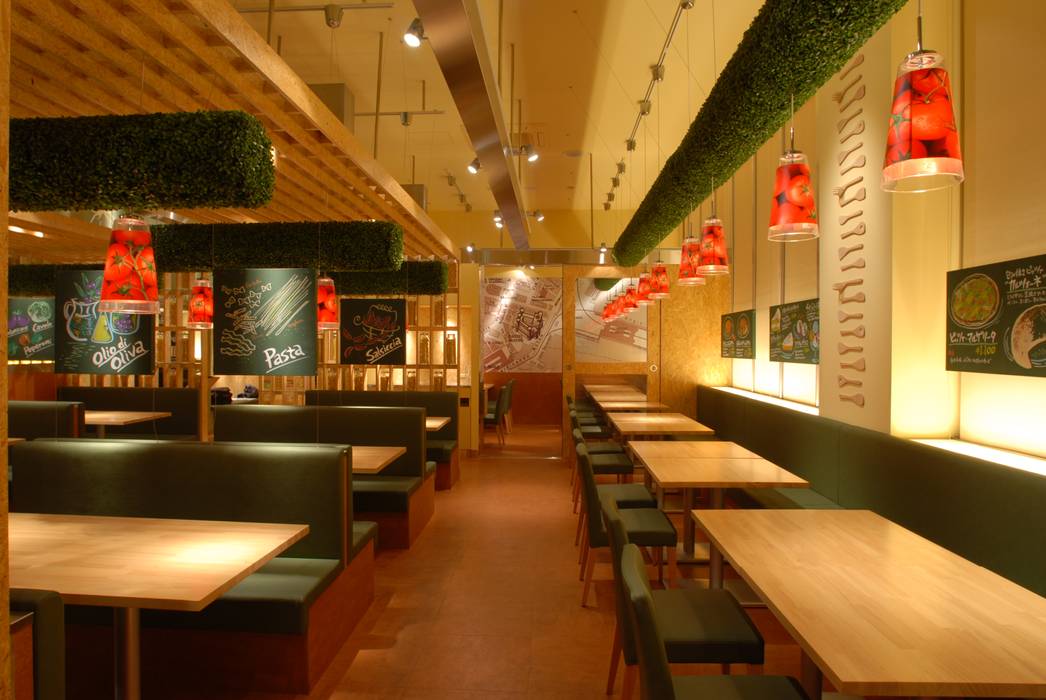 イタリア料理店「カプリチョーザ」, ミズタニ デザイン スタジオ ミズタニ デザイン スタジオ 商業空間 レストラン
