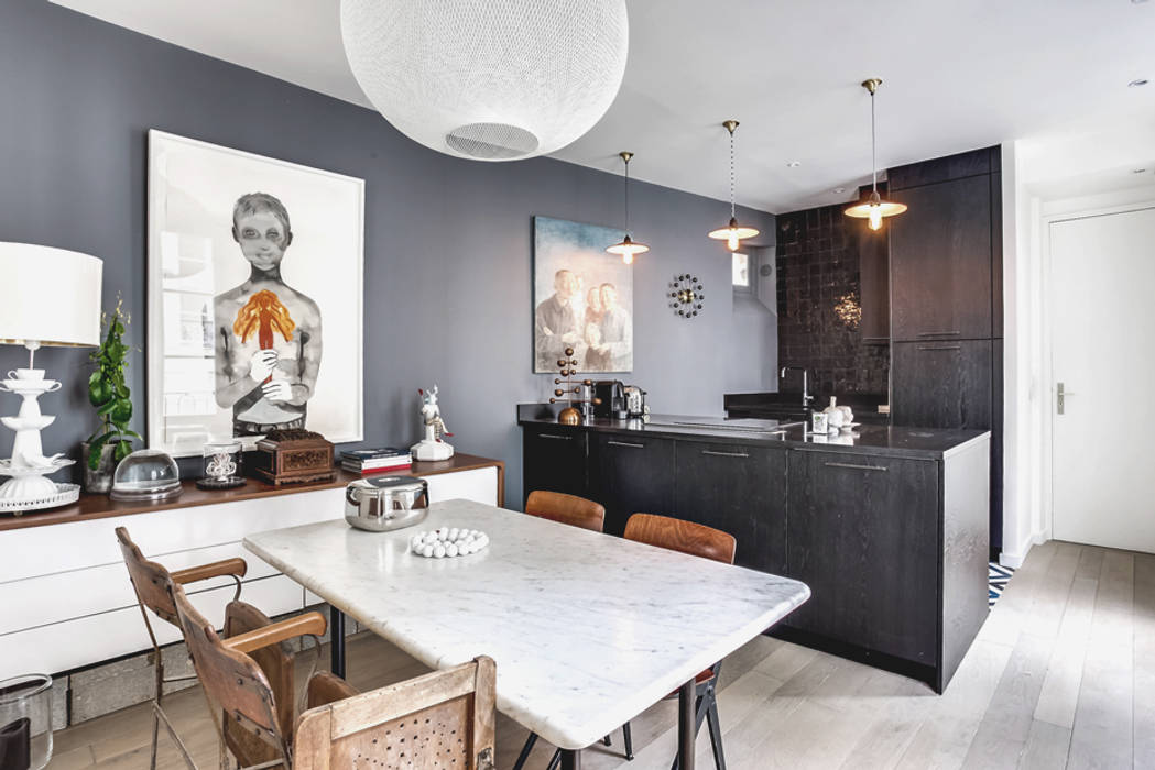 APPARTEMENT BOHEME CHIC AU MASCULIN, cristina velani cristina velani Comedores de estilo moderno