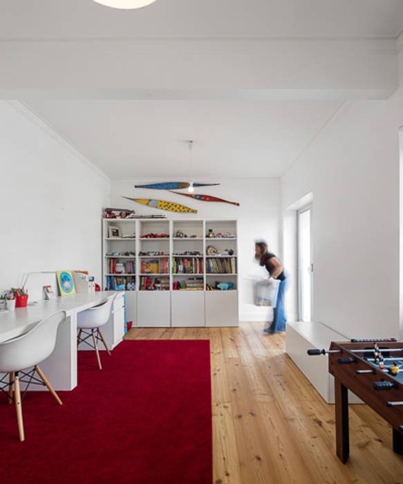 REMODELAÇÃO_APARTAMENTO RESTELO | Lisboa | PT, OW ARQUITECTOS lda | simplicity works OW ARQUITECTOS lda | simplicity works Oficinas y bibliotecas de estilo moderno