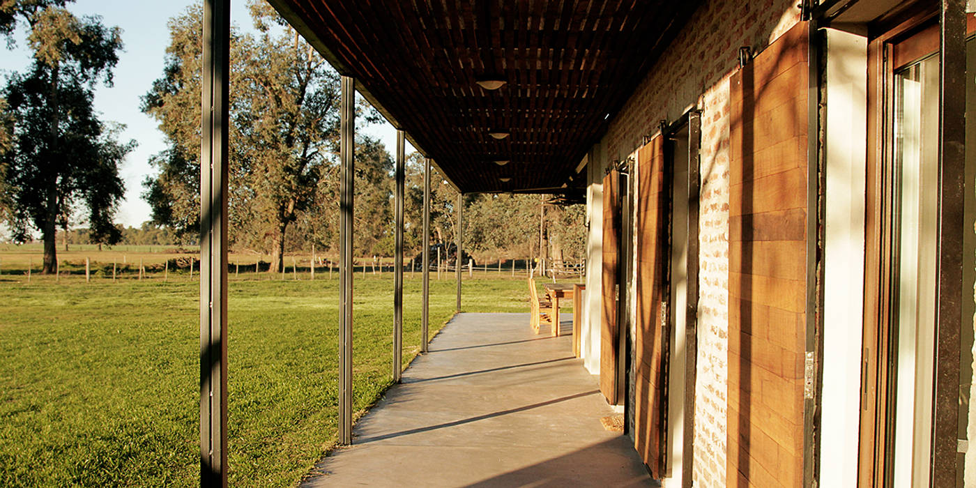 Casa CL, BAM! arquitectura BAM! arquitectura Casas de estilo rural