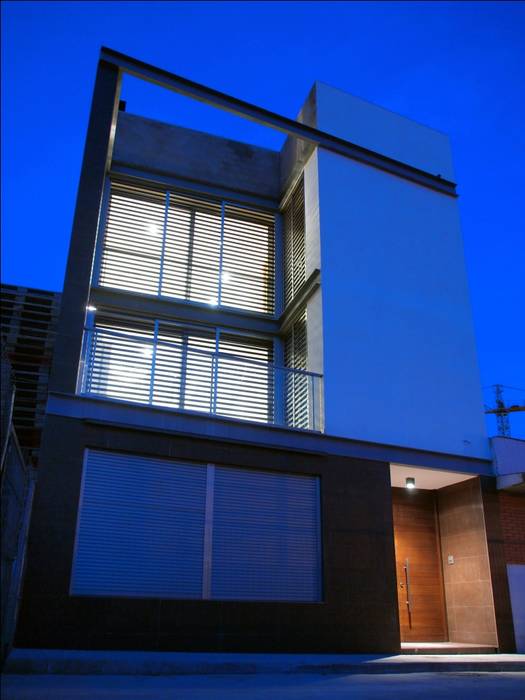 vivienda unifamiliar estilo moderno Cota-Zero, Técnica y Construcción Integrada, S.L. Casas de estilo moderno