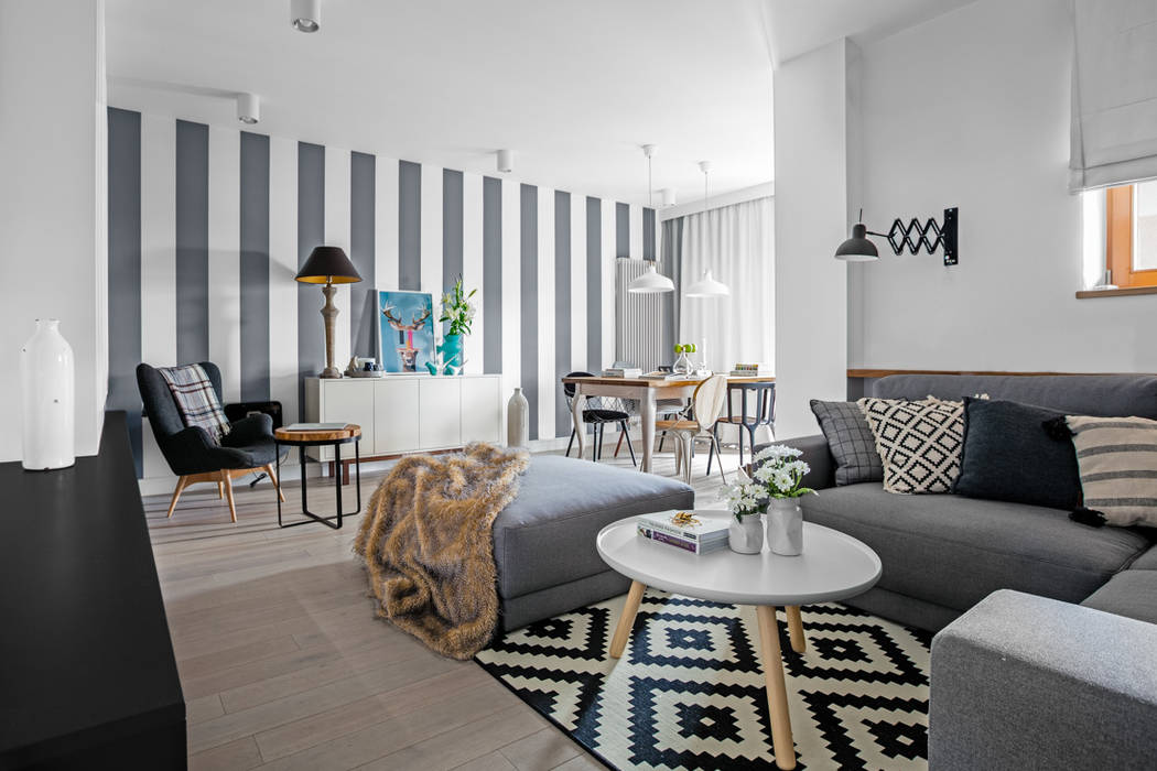 homify Ausgefallene Wohnzimmer Pelz Grau