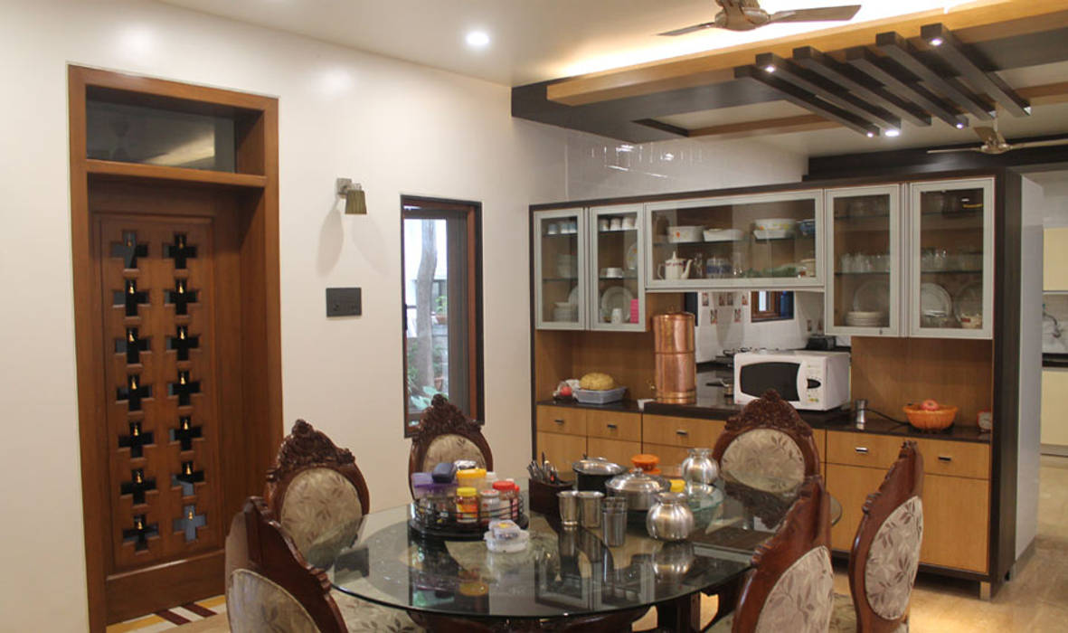 Kulkarni Bunglow Interior, Prashanth Deshmukh & Associates Prashanth Deshmukh & Associates Ruang Makan Modern