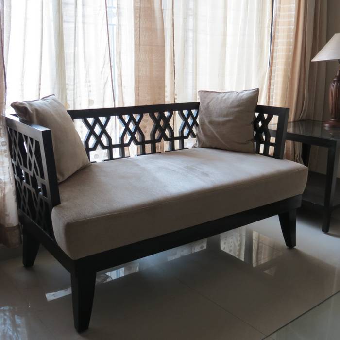 Resident in Mulund , TWISHA THAKKER TWISHA THAKKER Minimalist living room Sofas & armchairs