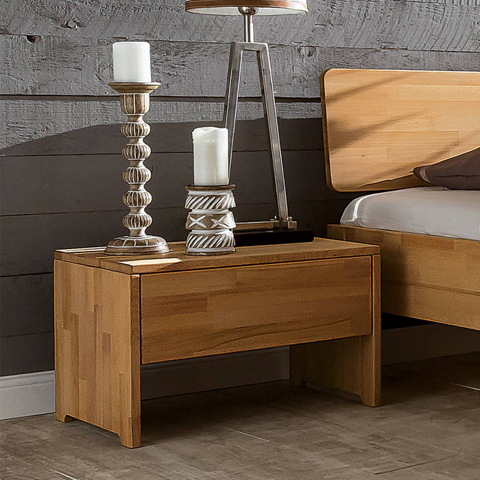 homify Classic style bedroom Bedside tables