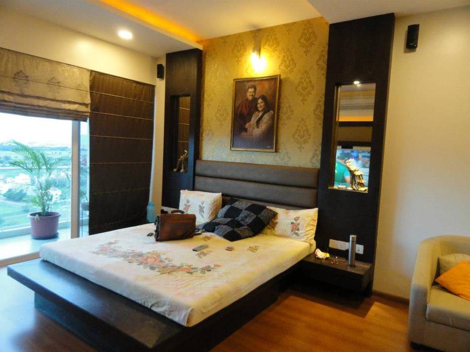 Amanora, MAVERICK Architects MAVERICK Architects Modern style bedroom Furniture,Comfort,Picture frame,Wood,Interior design,Flooring,Building,Floor,Table,Lamp