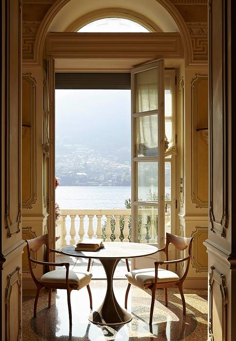 Lake House, Lago di Como, Italy, Ethnic Chic - Home Couture Ethnic Chic - Home Couture Klasik Balkon, Veranda & Teras