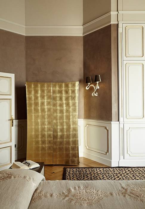 Lake House, Lago di Como, Italy, Ethnic Chic - Home Couture Ethnic Chic - Home Couture Classic style bedroom