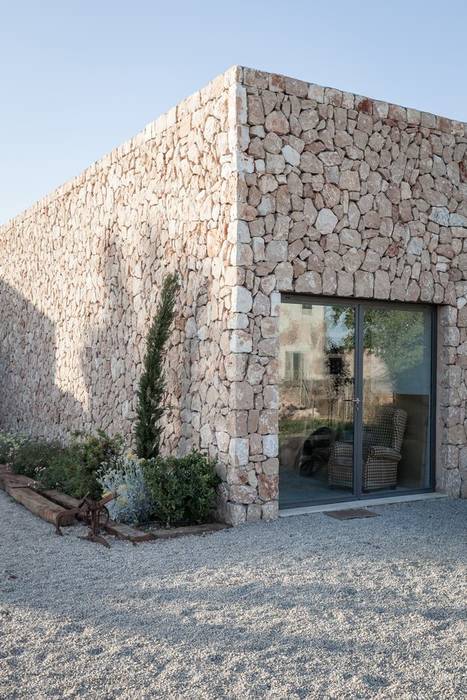 CAN VALLS, munarq munarq Rustic style house