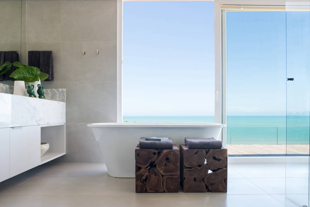 WR House, Renata Matos Arquitetura & Business Renata Matos Arquitetura & Business Tropical style bathrooms Ceramic Bathtubs & showers