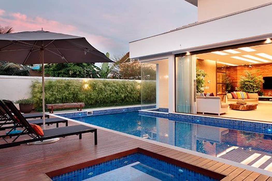 Modern Pool By Carmen Mouro Arquitetura De Exteriores E Paisagismo Modern Homify