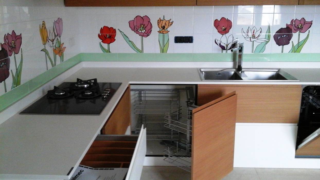 Alcune nostre realizzazioni..., Cucine Vibo di Olivero Bruno e c. sas Cucine Vibo di Olivero Bruno e c. sas Cocinas de estilo moderno