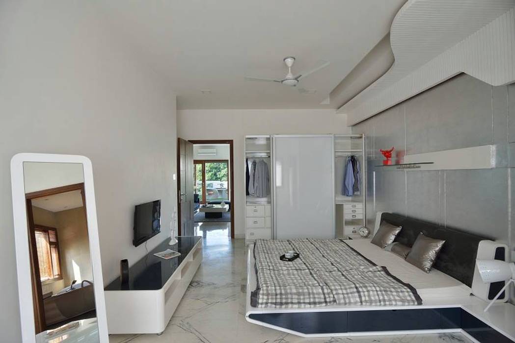 GAJENDRA YADAV'S RESIDENCE, Spaces Architects@ka Spaces Architects@ka Modern style bedroom