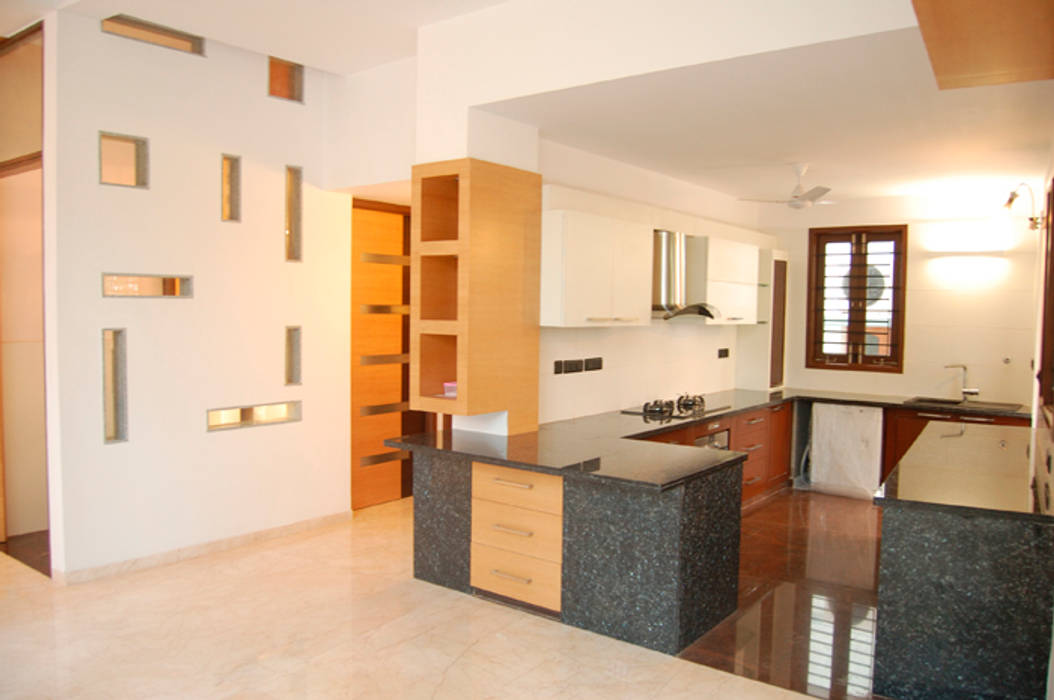 House of Dr. Hariharan, Murali architects Murali architects Modern kitchen