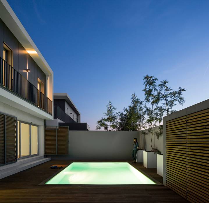OW ARQUITECTOS lda | simplicity works Piscinas de estilo moderno