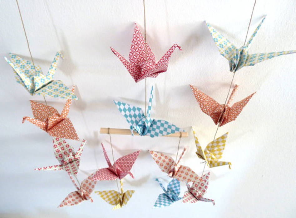 Mobile en origami 14 grues, Papierelief Papierelief Nursery/kid’s room Accessories & decoration