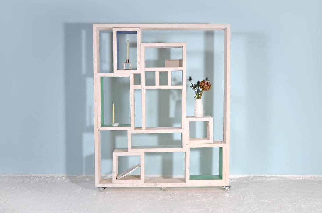 Schrankwand im Landhaus-Stil SJÈNNE in White Wash von homify Rustikal