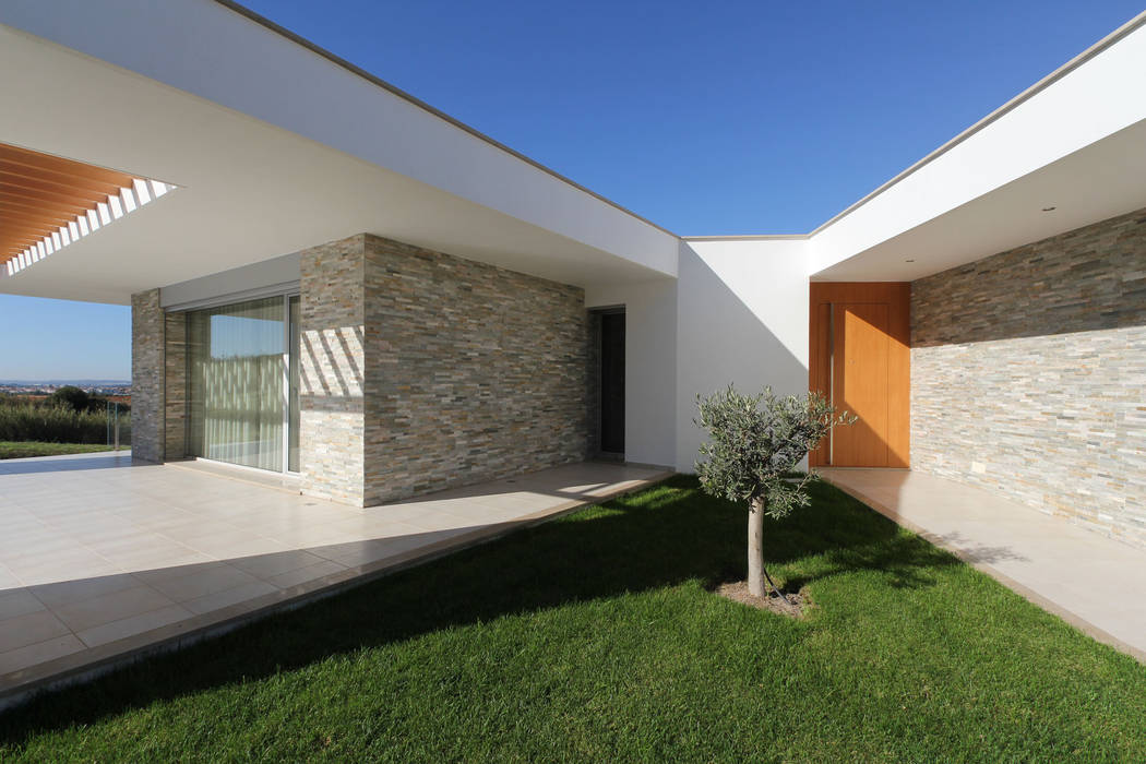 Moradia em Caldas da Rainha - Colina Verde, SOUSA LOPES, arquitectos SOUSA LOPES, arquitectos Modern Houses