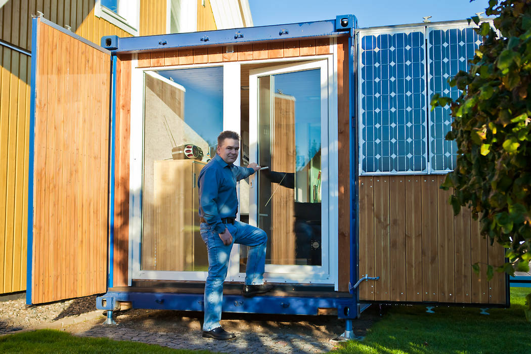 POCKETCONTAINER - Das Mikrohaus, Stefan Brandt - solare Luftheizsysteme und Warmuftkollektoren Stefan Brandt - solare Luftheizsysteme und Warmuftkollektoren Casas minimalistas