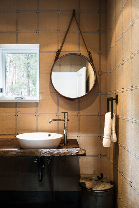 Truckee Residence, Antonio Martins Interior Design Inc Antonio Martins Interior Design Inc Eclectic style bathroom