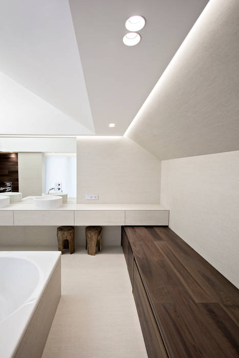 Термы BUROWHITE Ванная комната в стиле модерн Изделия из древесины Прозрачный