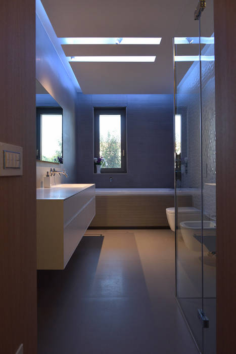 Realizzazioni, marco tassiello architetto marco tassiello architetto Minimalist style bathroom