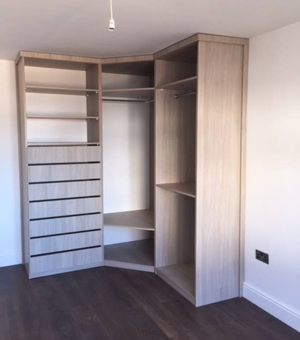 Wardrobes and Closets, Piwko-Bespoke Fitted Furniture Piwko-Bespoke Fitted Furniture Classic style bedroom Chipboard Wardrobes & closets