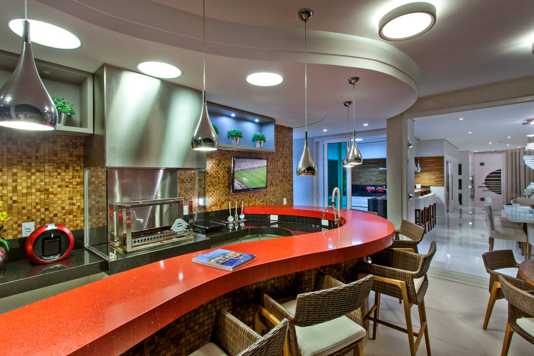 Arquiteto Aquiles Nícolas Kílaris 모던스타일 발코니, 베란다 & 테라스 대리석 갈색