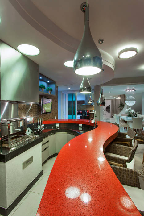 Balcone, Veranda & Terrazza in stile moderno di Arquiteto Aquiles Nícolas Kílaris Moderno Marmo