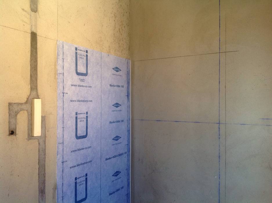 (1) Bathrooms/shower / duche Dynamic444 Casas de banho modernas Banheiras e duches